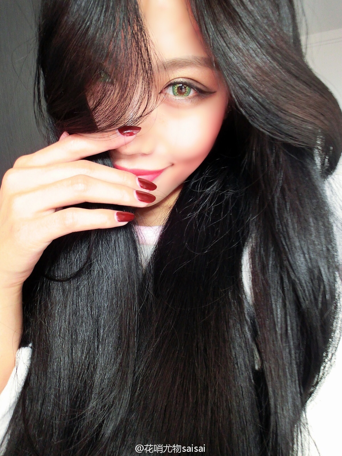 花哨尤物saisai的微博列表微女郎